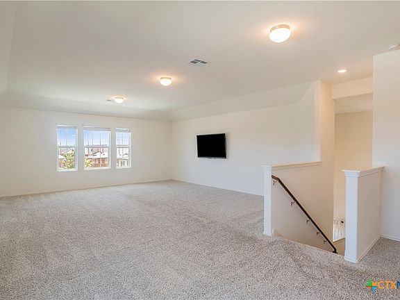 5th image of 101 Granville Ct