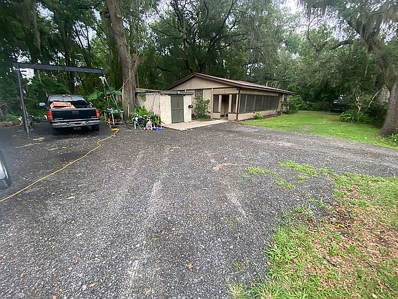 3rd image of 3109 Carter Ln