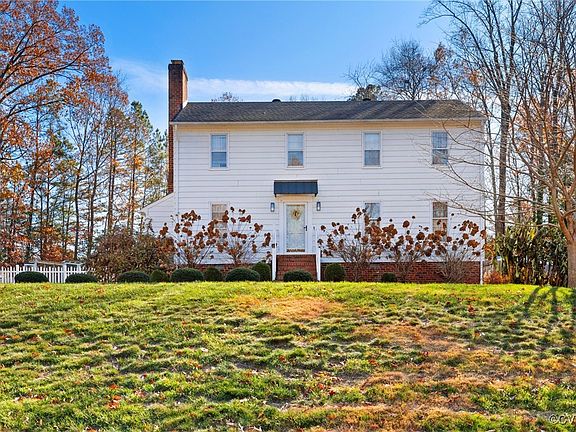 3rd image of 533 Brighton Dr
