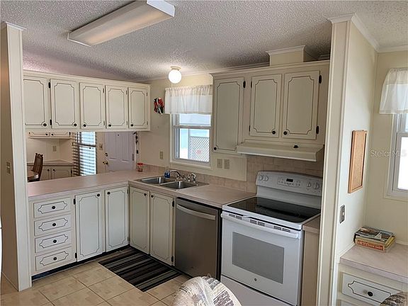 5th image of 12303 Pawnee Dr