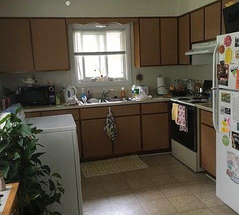 4th image of 1108 Lutz Ave