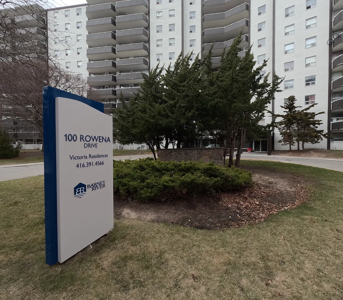 Building Photo - 100 Rowena Dr