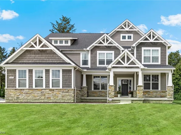 2464 Seton Dr, Avon, OH 44011