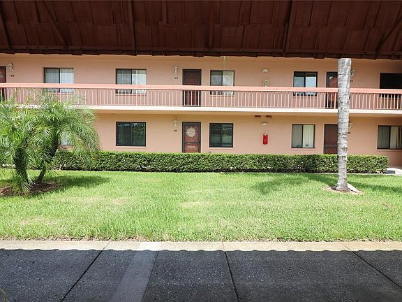 2nd image of 105 LAKESIDE COURT ELW VI UNIT 5