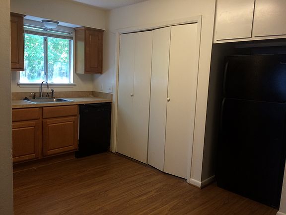 4th image of 203A Richards St