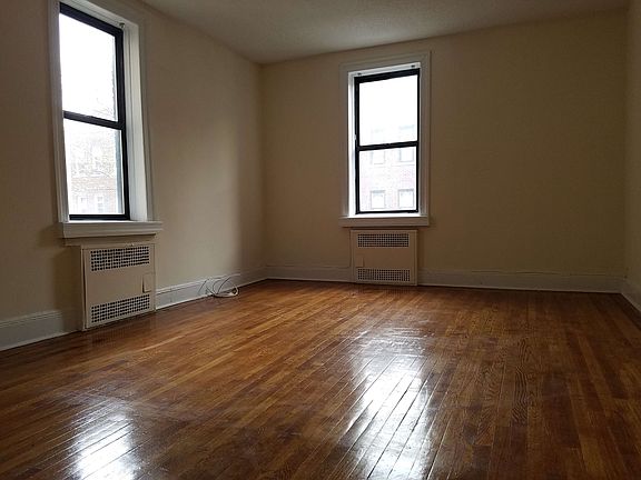 3rd image of 4531 41st St APT 3F