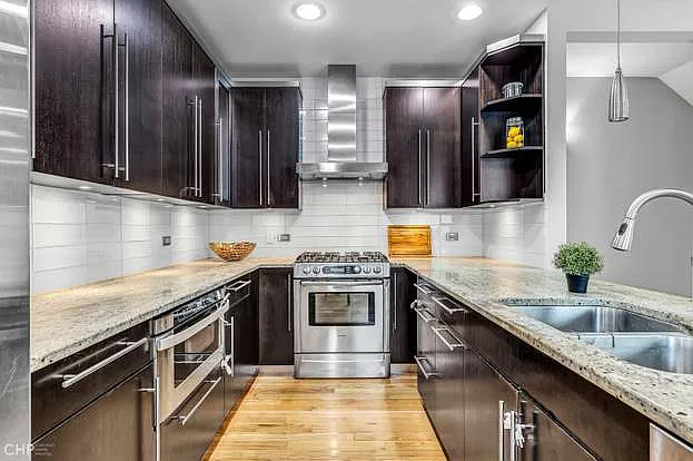 821 W Roscoe St #1 — Photo 87