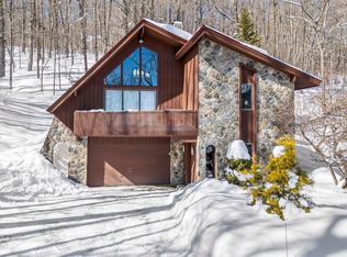 11 Round Tree Road, Winhall, VT 05340