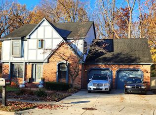 17710 Fox Glen Dr, Riverview, MI 48193