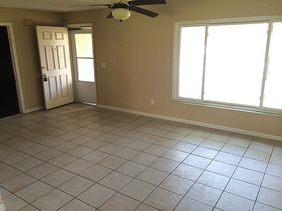 4th image of 619 Pine Forest Dr