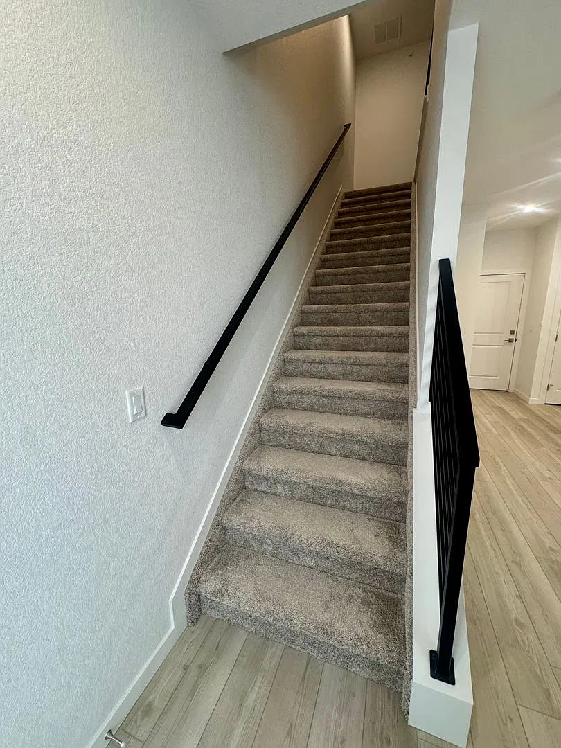 NEW construction 3 bedroom luxury townhome — Photo 4