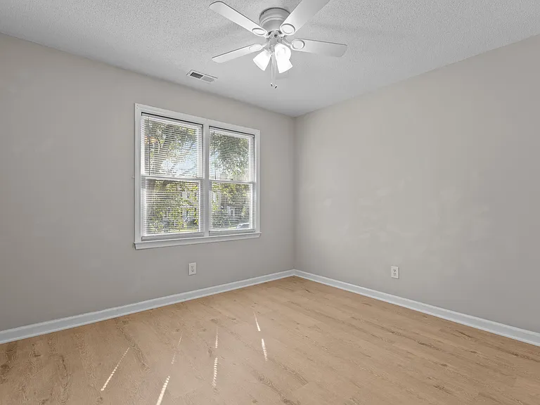 4309 Warfield Pl — Photo 23