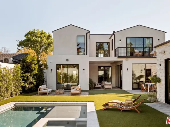 11621 Hesby St, Valley Village, CA 91601