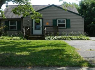 211 English Rd, Rochester, NY 14616