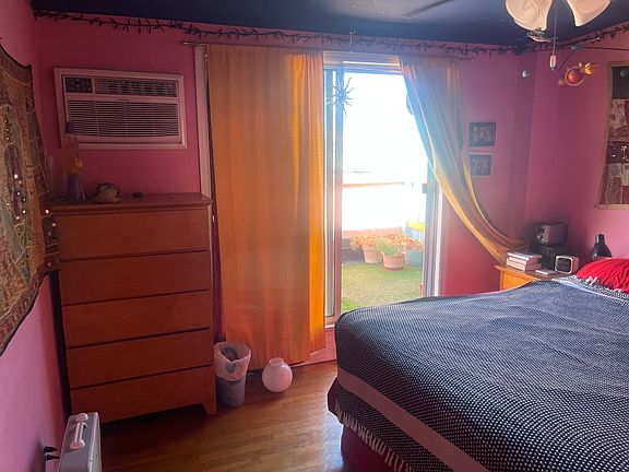 Bedroom for rent (private) _ 6th floor