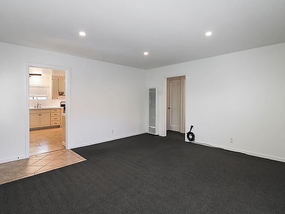 2nd image of 416 3rd Ave