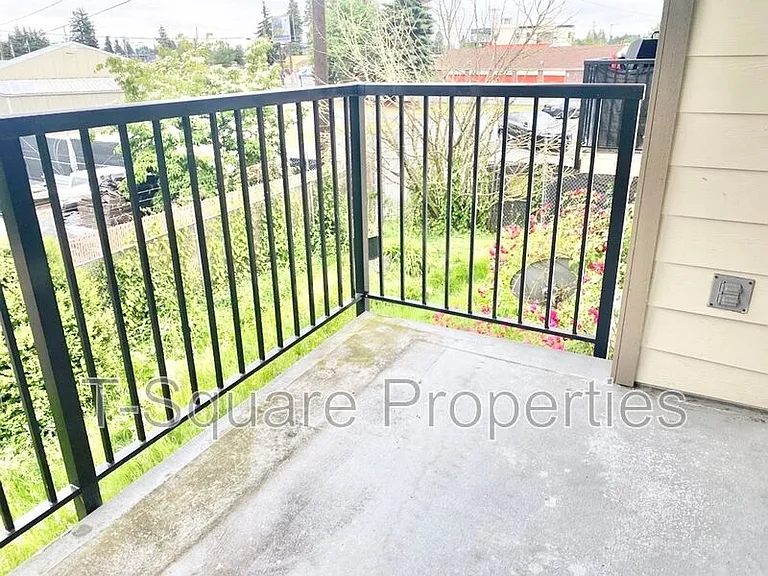 9719 Holly Dr #205 — Photo 7