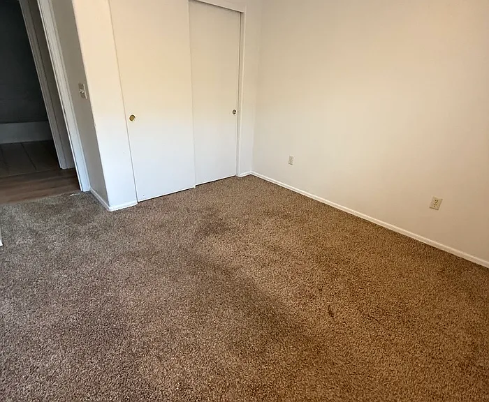 2429 E Calle Joya De Ventura — Photo 17