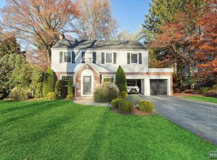 97 Coppell Dr, Tenafly, NJ 07670