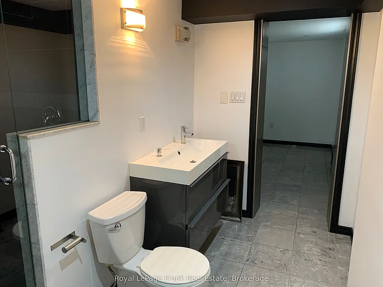 243 Huron St #4 — Photo 11