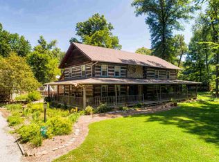 622 Dusty Rd, Boonville, IN 47601