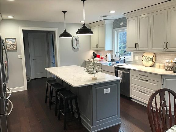 3rd image of 2594 Hearthstone Cir