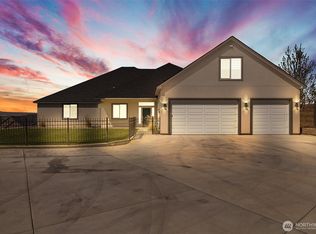 6631 Collins Road, West Richland, WA 99353