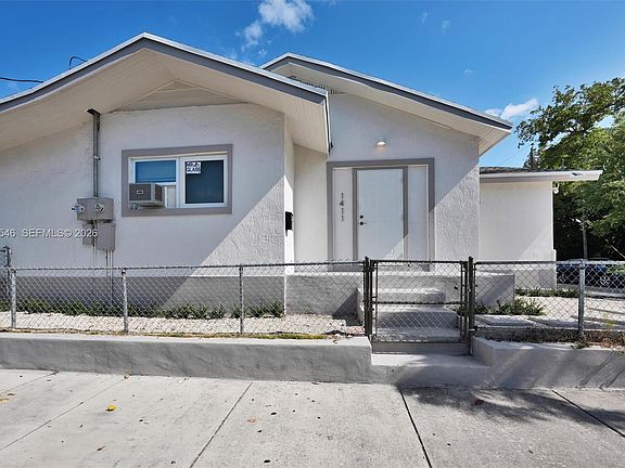 3rd image of 1411 SW 3rd St #2