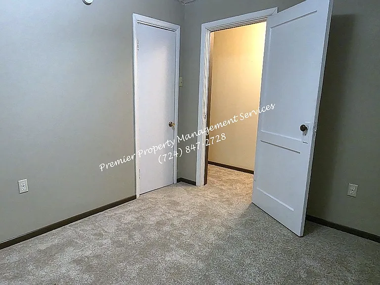 220 5th St — Photo 6