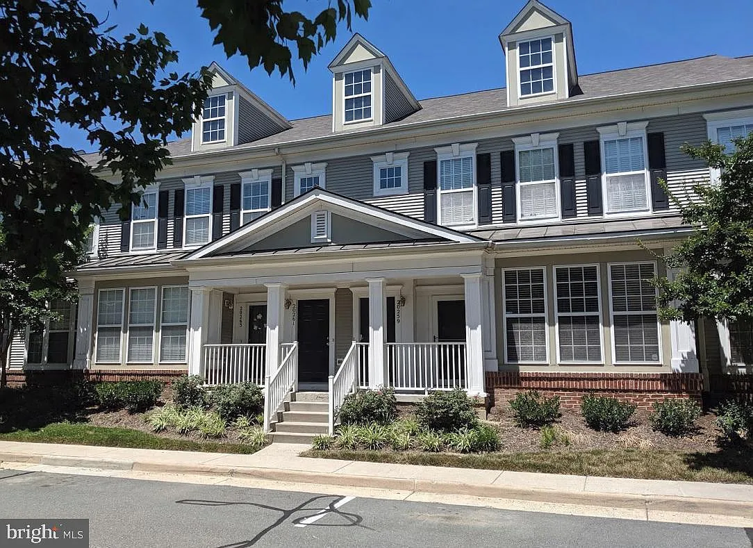 Belmont Greene Condominium — Photo 1