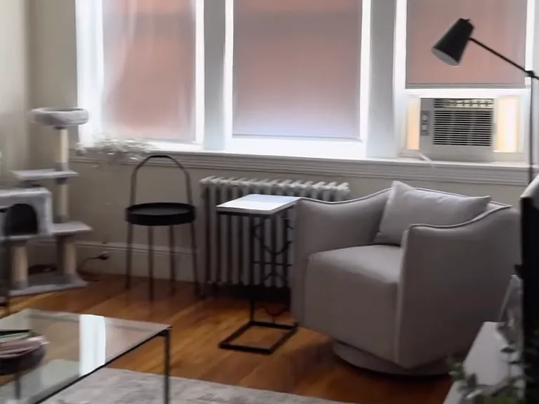 1810 Commonwealth Ave #36 — Photo 2