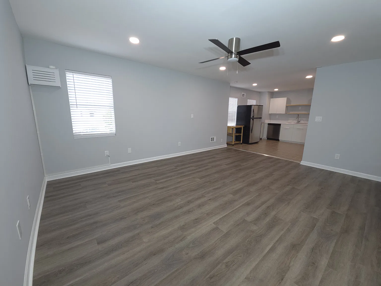 653 Holmes St NW — Photo 3