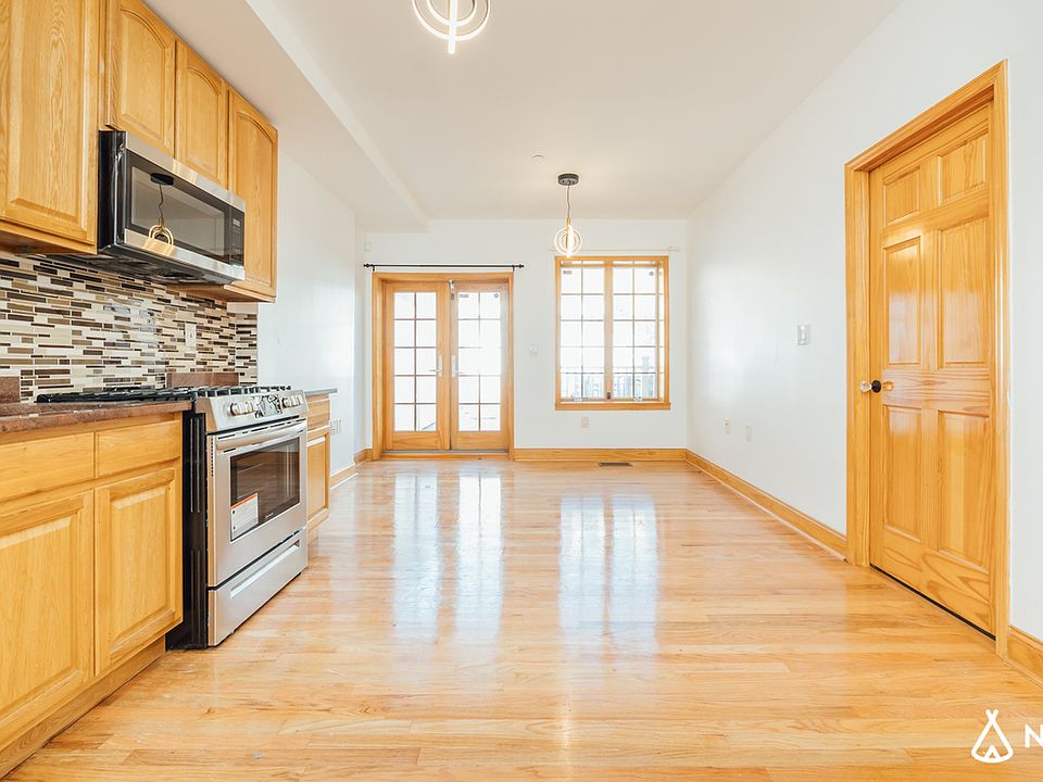 1st image of 187 18th St #1G