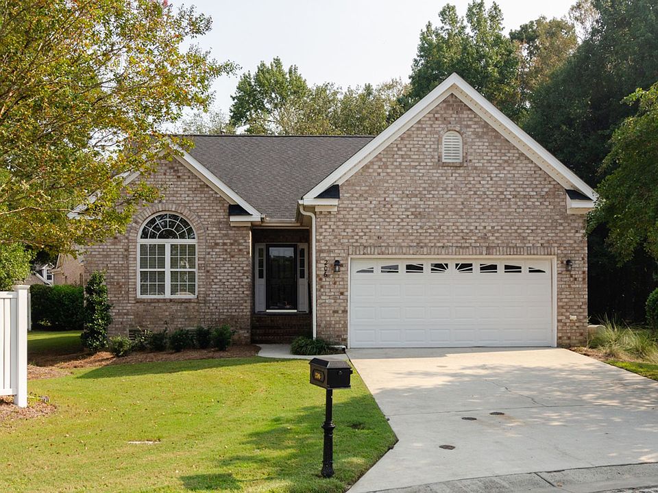 1st image of 206 Hanging Moss Ct