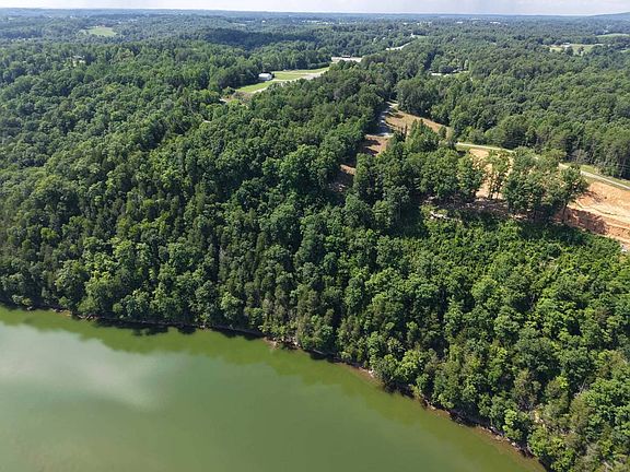 2nd image of 7 Spring Creek Rd