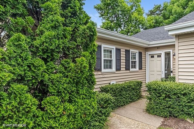 1st image of 11 Harborside Dr #11
