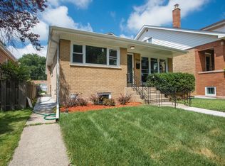 7934 Kilbourn Ave, Skokie, IL 60076