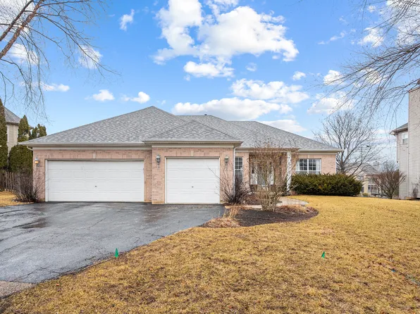 1690 Highmeadow Ln, Algonquin, IL 60102