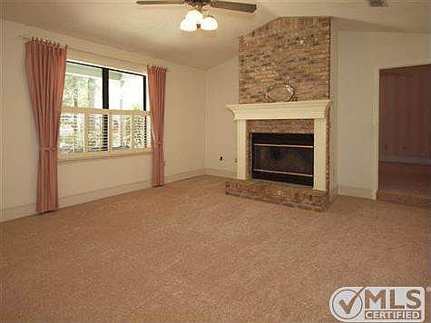 3rd image of 1546 Blockford Ct E #1