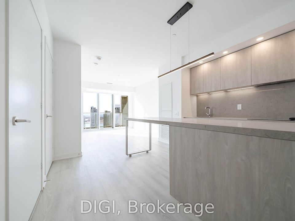1st image of 57 Spadina Ave #2004