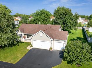 9056 Southdown Ln, Roscoe, IL 61073