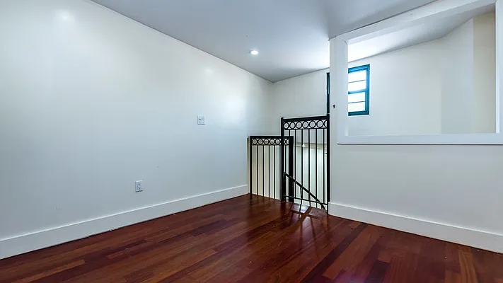 Rented by Nooklyn NYC LLC | media 11