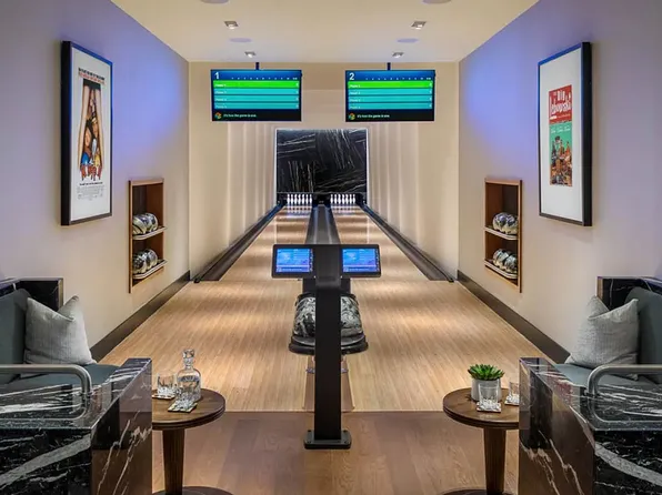 30 Riverside Boulevard image 19 of 34