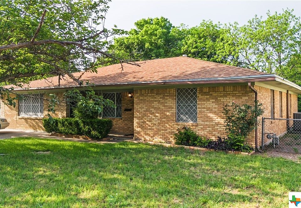 1st image of 1313 Duval Dr
