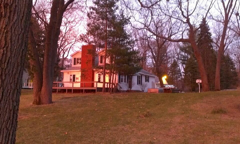 1st image of 10220 E Shore Dr