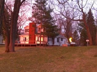 10220 E Shore Dr, Portage, MI 49002