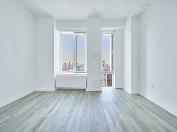5th image of 2455 3rd Ave APT 17N