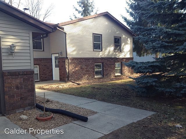 1st image of 4692 Stauffer Ave SE