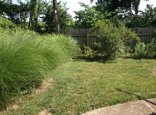 1845 W 28th Ter, Lawrence, KS 66046