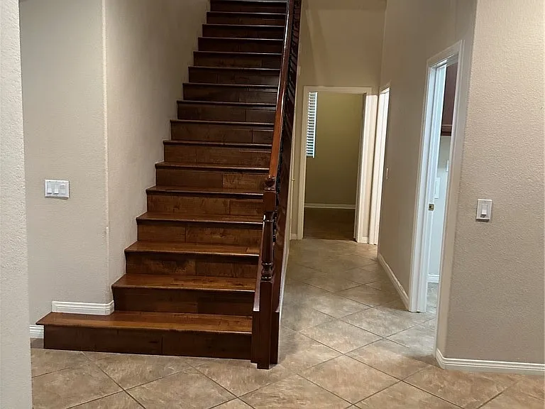 11743 Randolph Ct — Photo 9